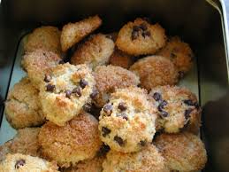 Rochers Coco Leger Nature Et Pepites De Chocolat Recette Ptitchef Recette Rochers Coco Recette Rocher Coco Alimentation