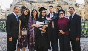Maudy ayunda (born ayunda faza maudya; Maudy Ayunda Orang Indonesia Pertama Lulusan Ppe Oxford