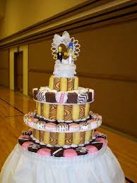 Nothing Says Elegant But Fun Couple Quite Like This Twinkie Wedding Cake Great Way To Show Off Your Personalit Lace Wedding Cake Wedding Cakes Elegant Cakes