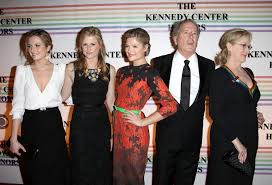 Robot actress grace gummer filed for divorce from her husband, musician tay strathairn, on march 23. Interesting Yet Unknown Facts About Meryl Streep S Daughters