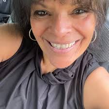 Your smile made me stop scrolling. You definitely added sunshine to my day!