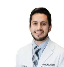 Dr. Ricardo Iván Mata Hofmann: especialista en Oftalmología en Tijuana