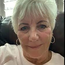 Rachel Aubin's Instagram, Twitter & Facebook