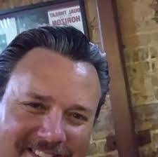 Jana Hart's Instagram, Twitter & Facebook