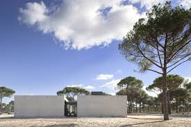 Comporta it's today a international touristic destination with high level of opportunities searched to make investments in the real estate and tourism development, taking advantage of the benefits that portugal presented being. Comporta House Rrj Arquitectos Archdaily