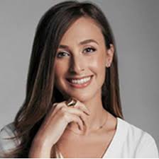 Danielle Hauser's Instagram, Twitter & Facebook