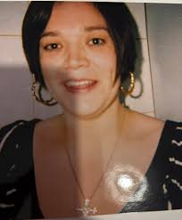 Please can some one please help me sort this pic out please the top of head  is missing thanks