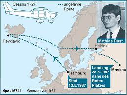 Mathias rust is a german aviator known for his flight that ended with a landing near red square in moscow on 28 may 1987. Moskau Kreml Pilot Mathias Rust Feiert 50 Geburtstag Express De