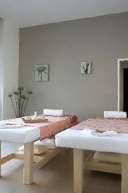 Urban Retreat Spa Bangkok Picture Thai Massage Room At Asoke Check Out Tripadvisor Members 50 202 Candi Massage Room Decor Massage Room Salon Suites Decor