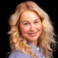 Deborah Kilpatrick's Instagram, Twitter & Facebook