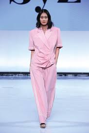 All about the annual jakarta fashion jadwal live jakarta fashion week 2021 bisa kalian kunjungi disini! Fashion Studio Magazine Jakarta Fashion Week 2019
