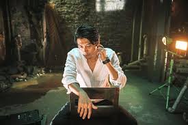 The movie is about corruption within the highest ranks and even if the heroine thinks that this can't be glossed over and go unpunished nowadays, the audience . Hyun Bin Son Ye Jin On Remote Acting In The Negotiation The Star