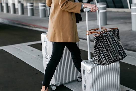 How to Avoid Excess Baggage Fees: 5 Smart Packing Hacks – The Travel Bra  Company