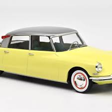 Image result for Jaune Soleil 2011 Citroen