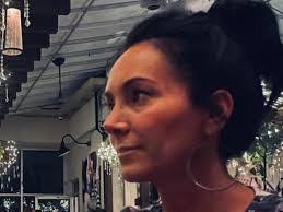 Jennifer Waldeck's Instagram, Twitter & Facebook