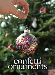 Diy Confetti Ornaments Unusually Lovely Confetti Ornaments Christmas Crafts Diy Christmas Ornaments