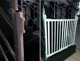 Child Safety Gate Our Staircase Wouldn T Allow Us To Use The Popular Pressure Mount Type So We Had To Find A Drill In Screw Mounted Type Safety Gate We Maison