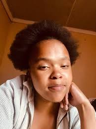 please can you someone me make wear a wig please 🙏