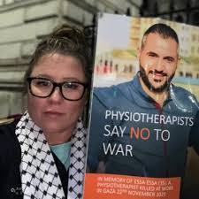 Robert Packham's Instagram, Twitter & Facebook