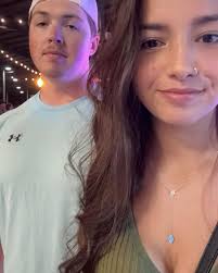 Alannah Walker's Instagram, Twitter & Facebook