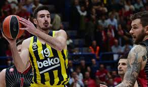 Kozagac mahallesi icindeki fenerbahce beko imzali forma sati. Fenerbahce De Sakatlik Soku