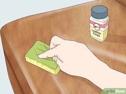 إصلاح خدش الأثاث الجلد Wikihow