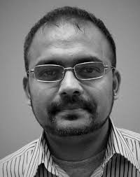 A Digitally Controlled Fully Integrated Voltage Regulator With  3-D-TSV-Based On-Die Solenoid Inductor With a Planar Magnetic Cor