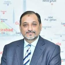 me when someone buys an annual plan for the 3rd year in a row follow me…