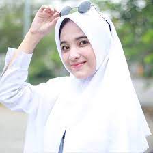 Jadi tampilah apa adanya, namun apakah itu sepenuhnya benar? Cara Tampil Cantik Dengan Jilbab Ke Sekolah Yang Simple Agustinnesia