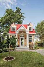 6 Maine Tiny Homes With Lots Of Character Small Lake Houses Small Cottage Homes Tiny House Community