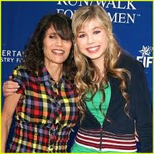 Probieren sie doch den icarly butterkuchen,. Jennette Mccurdy Icarly Pedia Fandom