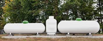 Nov 17, 2017 · a propane tank less than 125 gallons can be placed adjacent to the house, while larger tanks must be at least 10' away. What Size Propane Tank Is Right For You Superior Propane