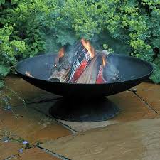 In this regard, do cast iron fire pits rust? Large Cast Iron Fire Pit For The Garden At The Farthing The Farthing
