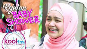 To date, she has garnered more than. Kejutan Baby Shower Dato Sri Siti Nurhaliza Youtube