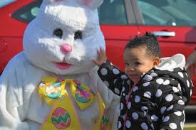 Children swarm Glenwood's Hickory Glen Park in hunt for Easter eggs