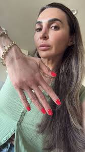 Got my first russian manicure today and wow, the hype is real! Good bye to  1990 thick acrylic nails and hello to classic and natural. 12/10 recommend!