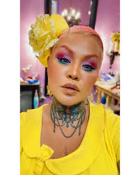 Gigi DeLuxe "Femme Fatale" of Sideshow