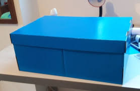 Las cajas estaban repletas de arañas gigantes. Cajas De Regalo Tumblr Diseno Artesanal