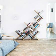 Si la bibliothèque était le meuble dédié au rangement de vos livres, elle prend, aujourd'hui des meubles bibliothèques pour tous les styles d'intérieur. Bibliotheque Originale 20 Idees De Design