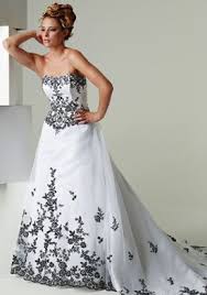 Black And White Corset Wedding Dresses Love This One Here Photo 2441581 1 Black Wedding Gowns White Wedding Gowns Wedding Dresses