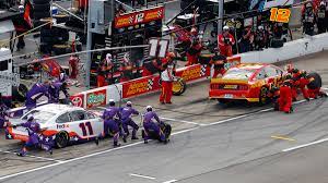 Readers who have already taken a look at this week's cheat sheets know elliott is one of the top picks. Nascar At Kentucky Odds Predictions 2 Betting Picks For Sunday S July 12 Quaker State 400 The Action Network