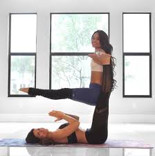 37 Awesome Easy Three Person Yoga Poses Couples Yoga Poses Couples Yoga Acro Yoga Poses