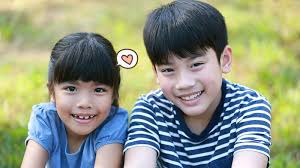 Mereka terbiasa hidup dengan kakak dan adik bagi yang memiliki adik, sehingga kemampuan sosialisasi mereka diasah sejak di dalam lingkup keluarga. 13 Fakta Anak Kedua Unik Dan Menarik Orami