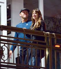 Page six obtained photos of the actress out and about in west (and have you seen dakota's green kitchen cabinetry? Chris Martin Buys Commitment Ring For Dakota Johnson Fuelling Speculation He S About To Propose