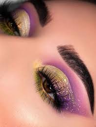 Gorgeous Makeup Trends To Be Wearing In 2021 Glam Gold Purple In 2021 Eye Makeup Makeup Monochromatic Makeup