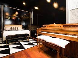 Flat pack bedroom furniture, high gloss, solid wood, massive choice. Best Affordable Airbnbs In Chicago Updated January 2021