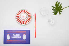 To set a table, start by putting down a plate for each guest and a carefully folded napkin to the left or on top of the plate, depending on your personal preference. Stabchen Set Table Nomade Serax Hotel Ultra