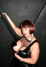 Busty Deelite XXX - 60 photos