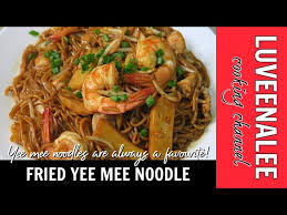 Stir fry until lightly brown. Recipes Barbeque How To Make Chinese Noodles And Gravy Yee Mein