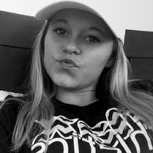 Bailey Garrett (scrollbeewie)